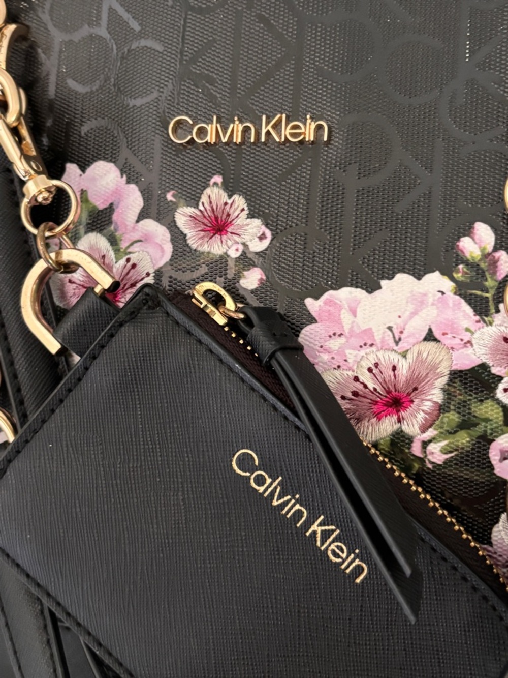 Calvin Klein Handbag with Pink Floral Print and Gold Chains - Picture 6 of 9